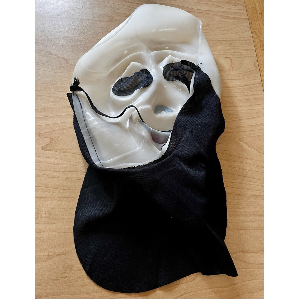 Scream Mask Tongue Out Ghost Face Fun World Wassup Scary Movie EU Ed Halloween - Picture 2 of 9